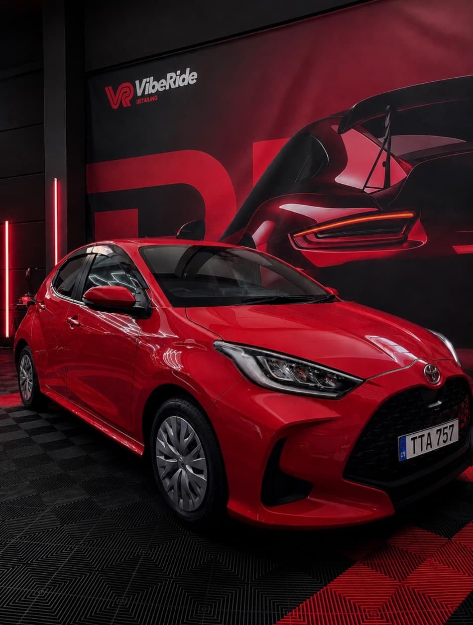 Toyota Yaris Hybrid 2024 — 2